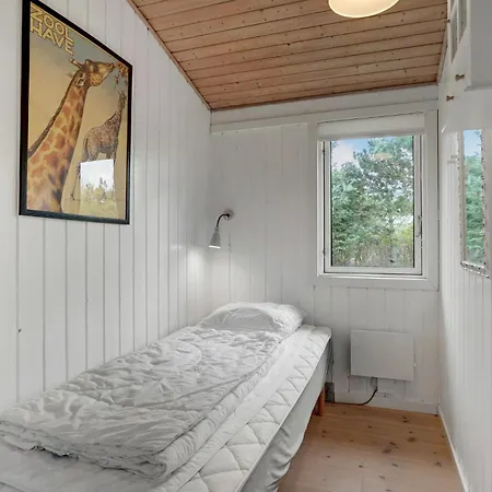 Semesterbostad 4 Bedroom Beautiful In Hvide Sande