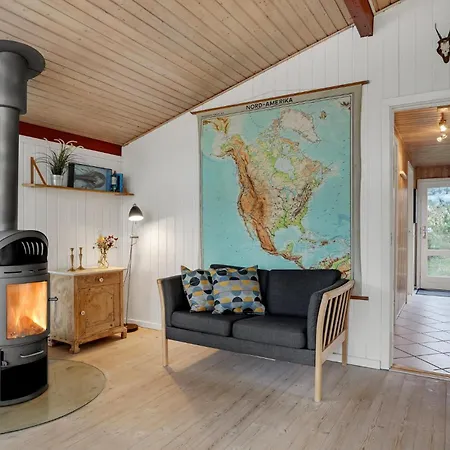 4 Bedroom Beautiful In Hvide Sande