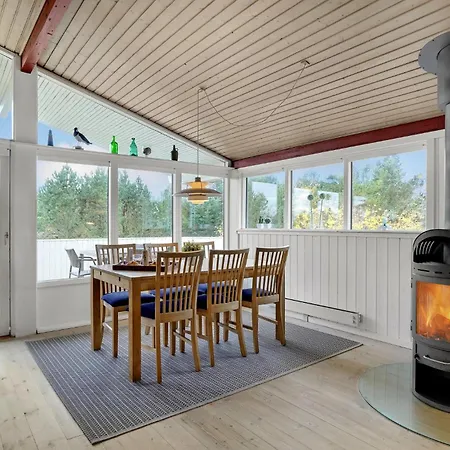 Semesterbostad 4 Bedroom Beautiful In *