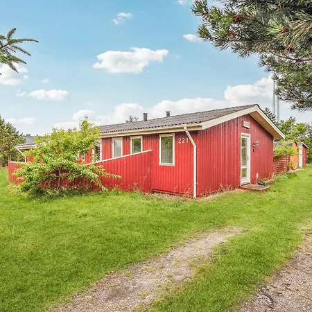 4 Bedroom Beautiful In *