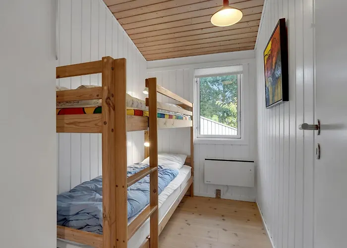 4 Bedroom Beautiful In