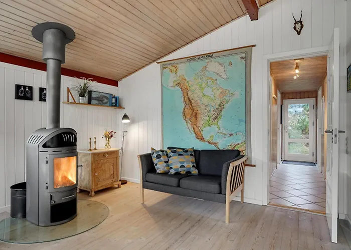 4 Bedroom Beautiful In Hvide Sande