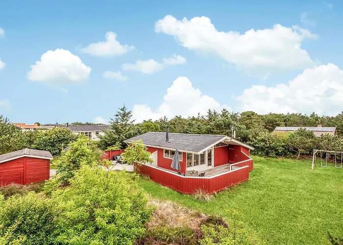 4 Bedroom Beautiful In *